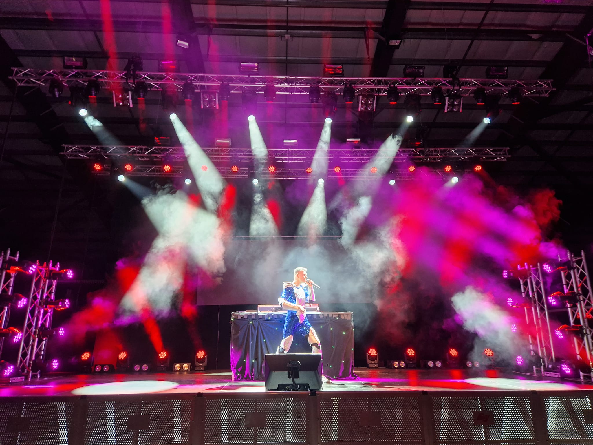 HS kerfi hljóð og ljós tækjaleiga á akureyri